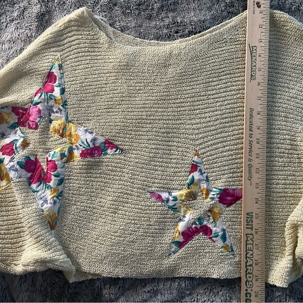 POL Cream Sweater with Floral Star Patterns